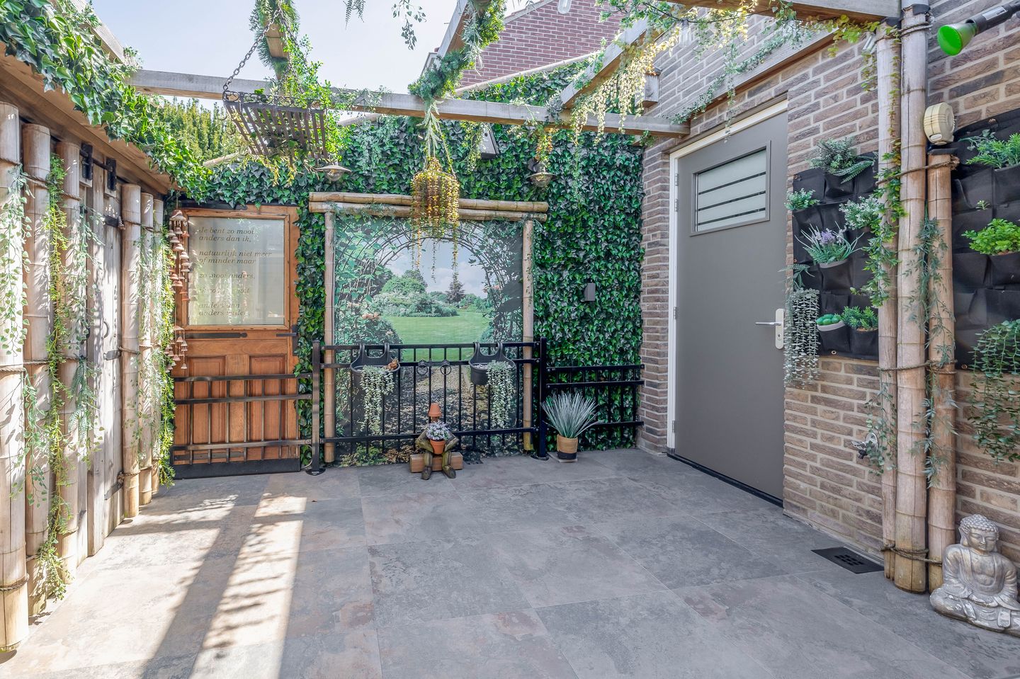 Foto 35 van Waalreseweg 128