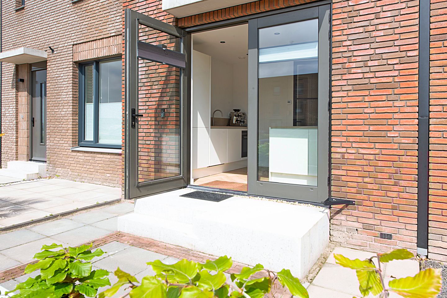 Photo 5 of Opijnenstraat 17