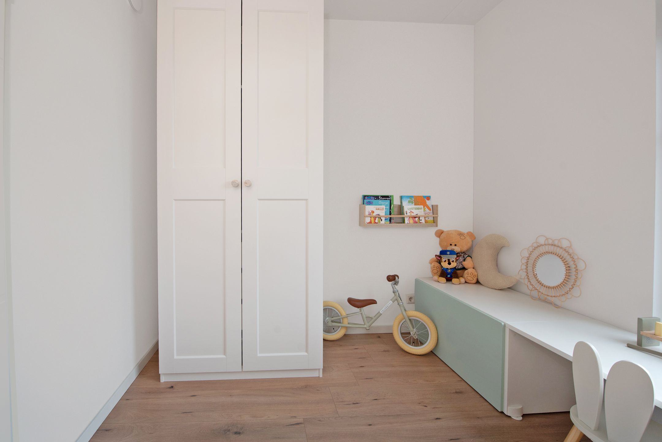 Photo 24 of Opijnenstraat 17