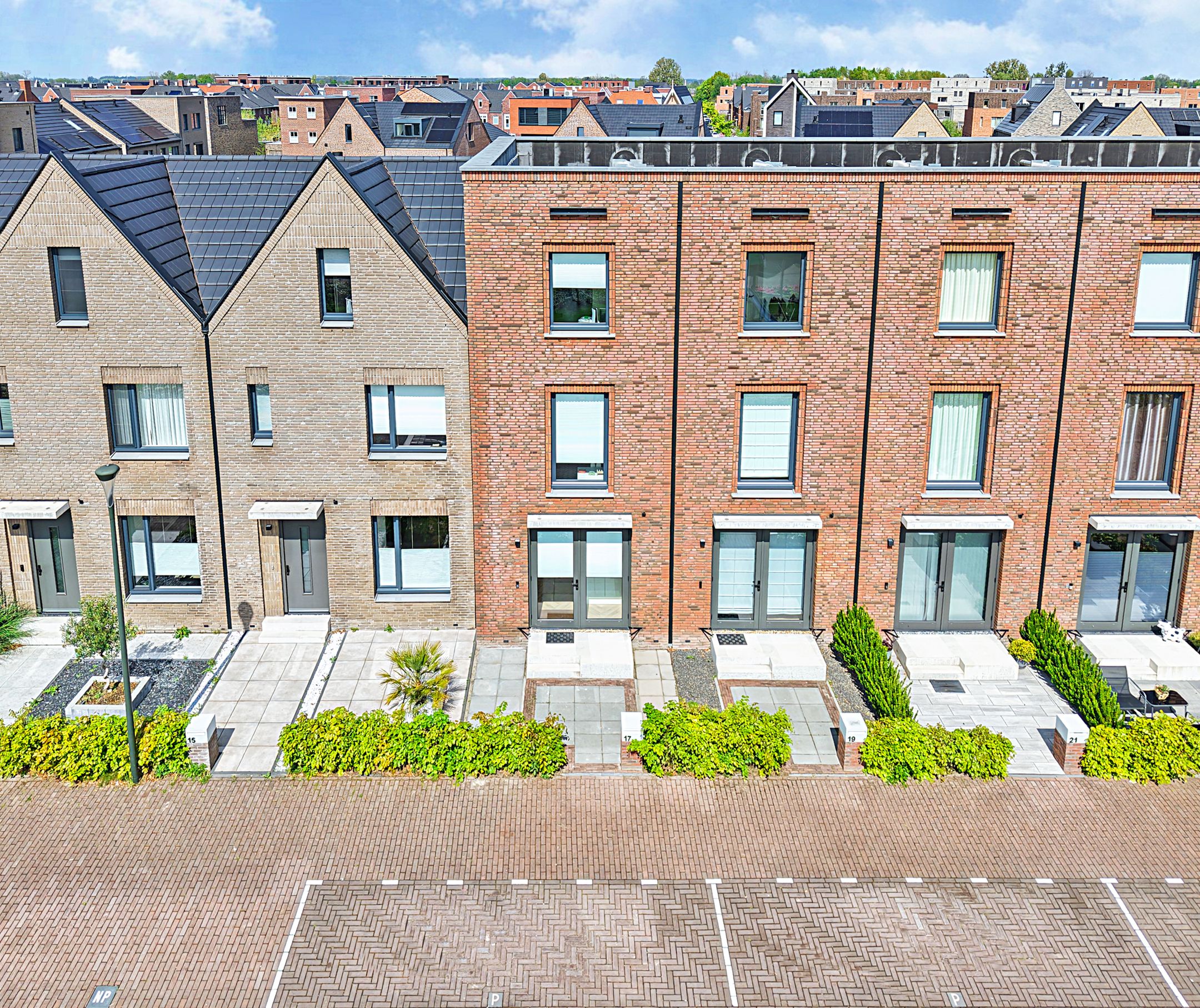 Photo 36 of Opijnenstraat 17