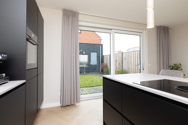 Photo 11 of Piperaai 24