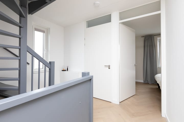 Photo 20 of Piperaai 24