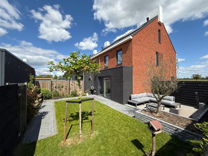 Photo 35 of Piperaai 24