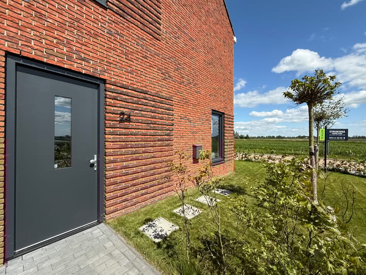 Photo 44 of Piperaai 24