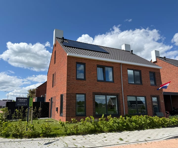 Photo 46 of Piperaai 24