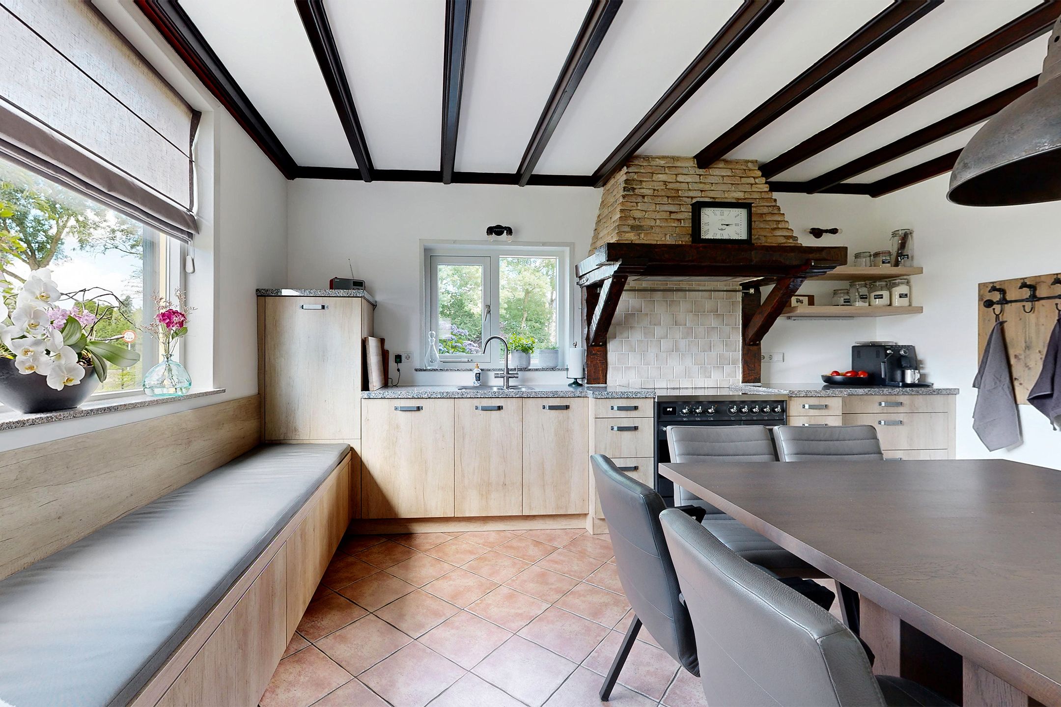 Photo 15 of Bisschop Hopmansstraat 50