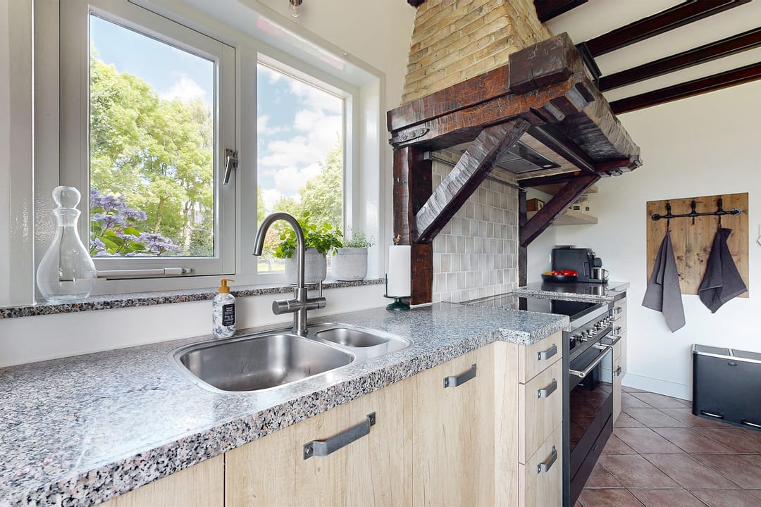 Photo 16 of Bisschop Hopmansstraat 50