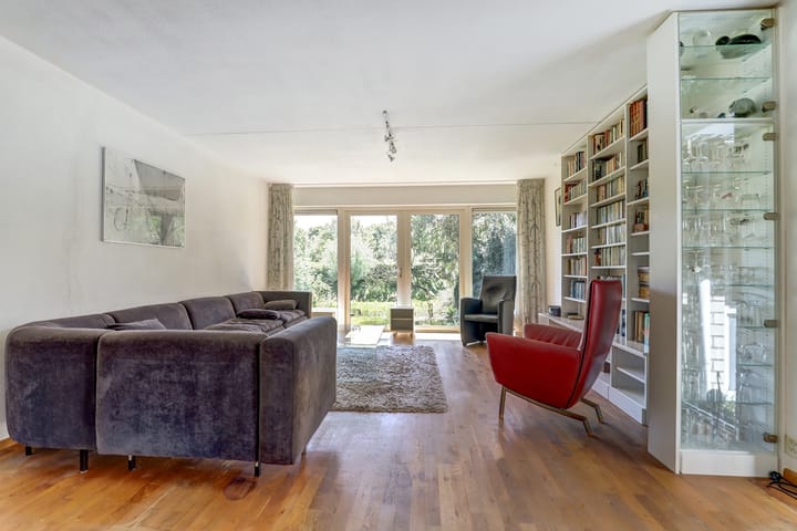 Photo 7 of Suze Groeneweglaan 118