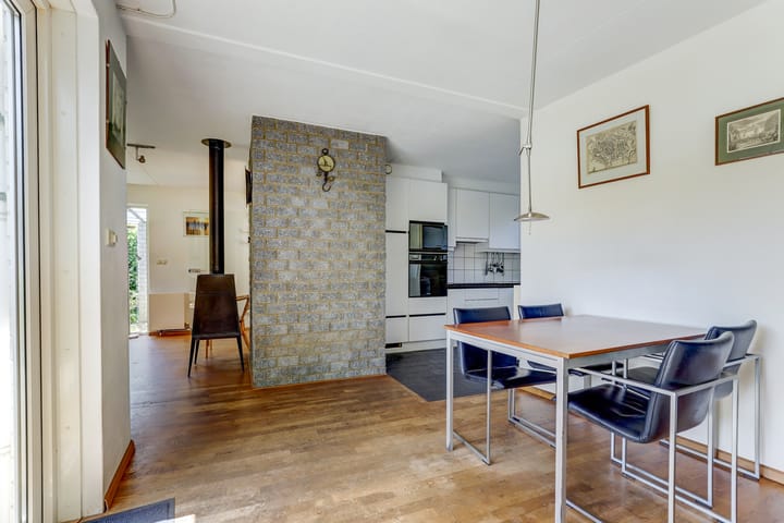 Photo 16 of Suze Groeneweglaan 118