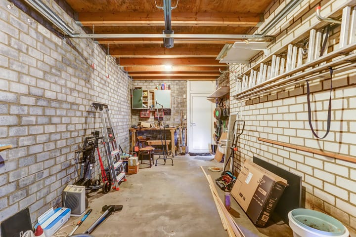 Photo 29 of Suze Groeneweglaan 118