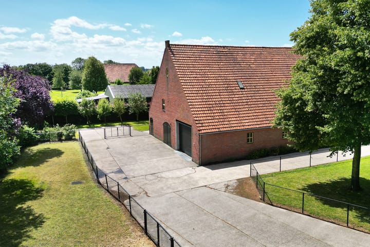 Foto 68 van Bisschop Hopmansstraat 50