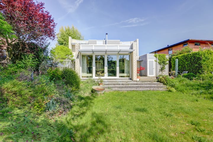 Photo 31 of Suze Groeneweglaan 118