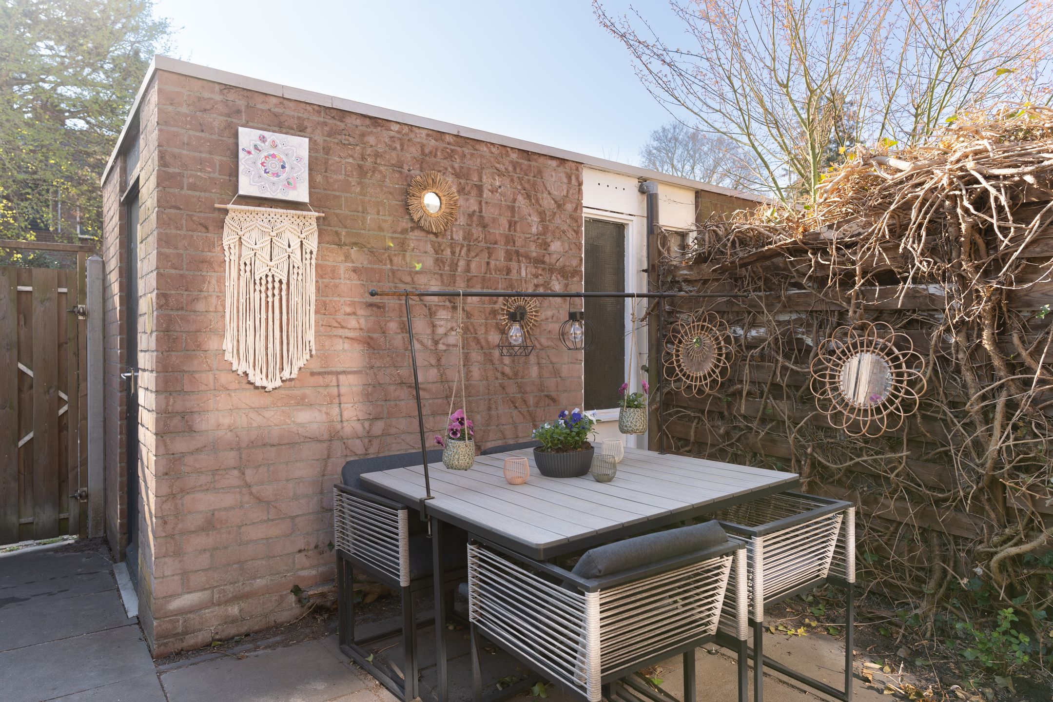 Foto 24 van Karmozijnbes 6