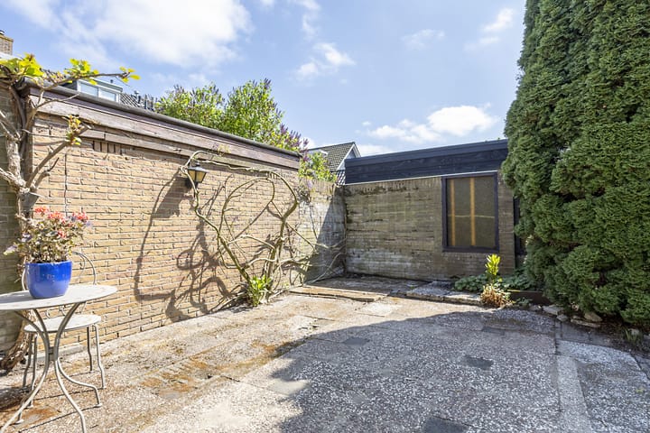 Foto 10 van van der Ploegstraat 84