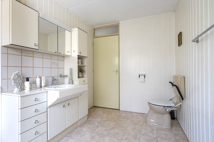 Foto 18 van van der Ploegstraat 84