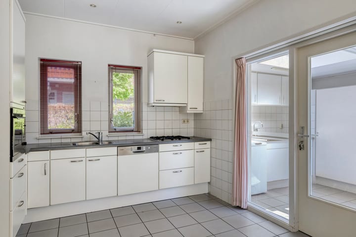 Foto 11 van Marten Ottenlaan 19