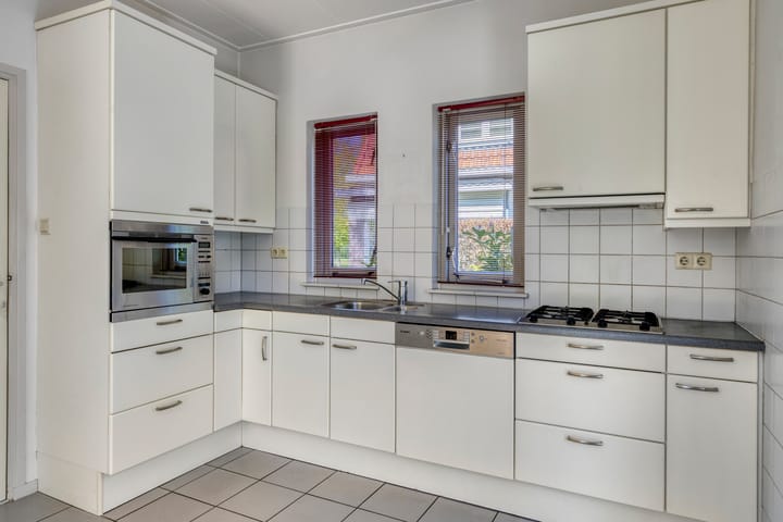 Foto 12 van Marten Ottenlaan 19