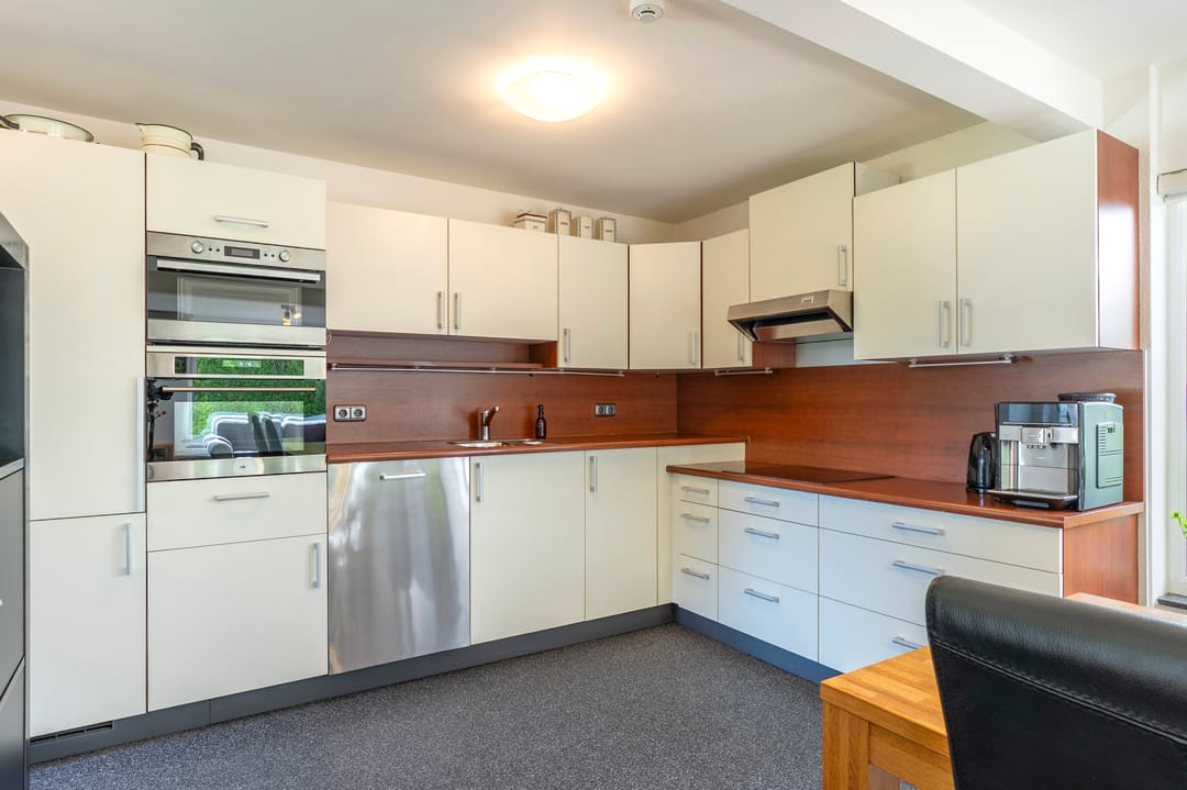 Photo 23 of Bergstraat 9