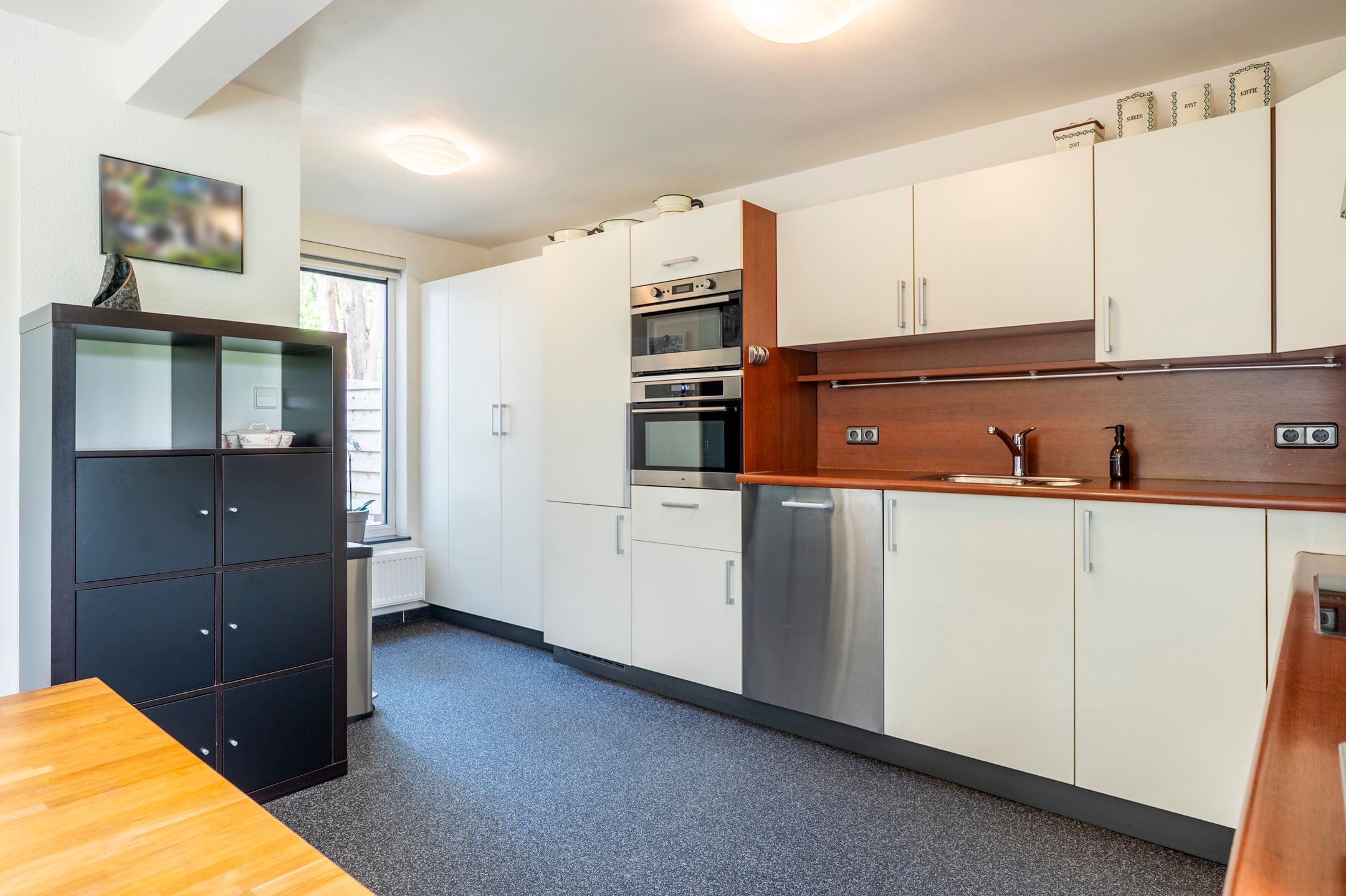 Photo 27 of Bergstraat 9