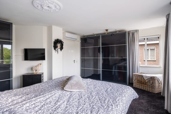 Foto 41 van Schepenen 14