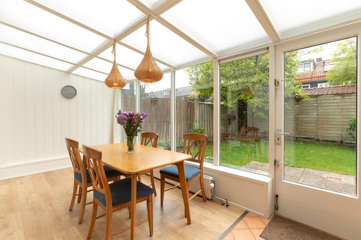 Photo 12 of Professor Kochstraat 21