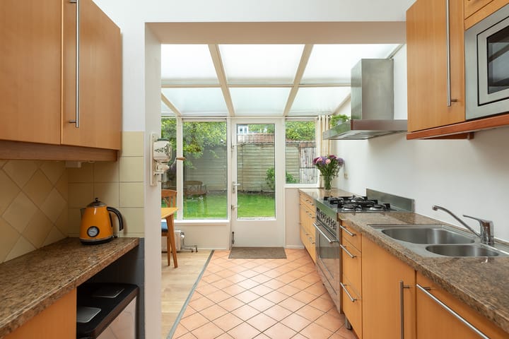 Photo 16 of Professor Kochstraat 21