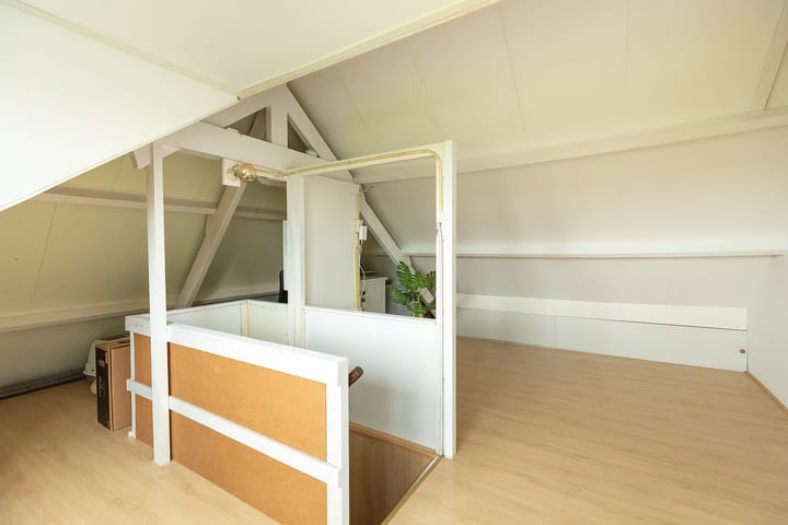 Photo 29 of Professor Kochstraat 21