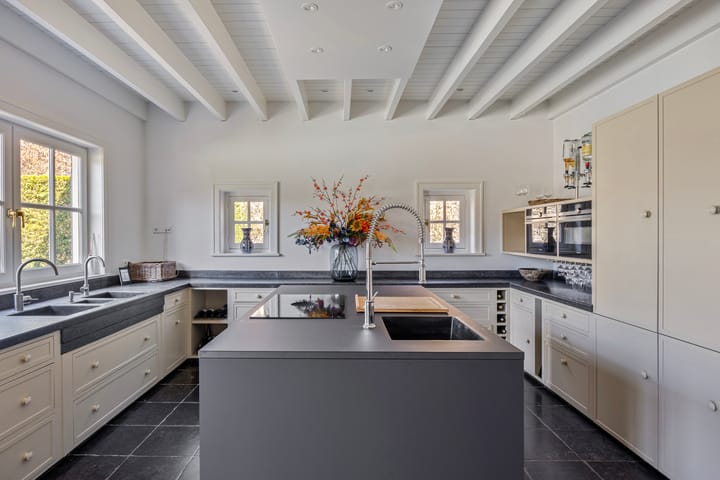 Foto 15 van Molenstraat 80