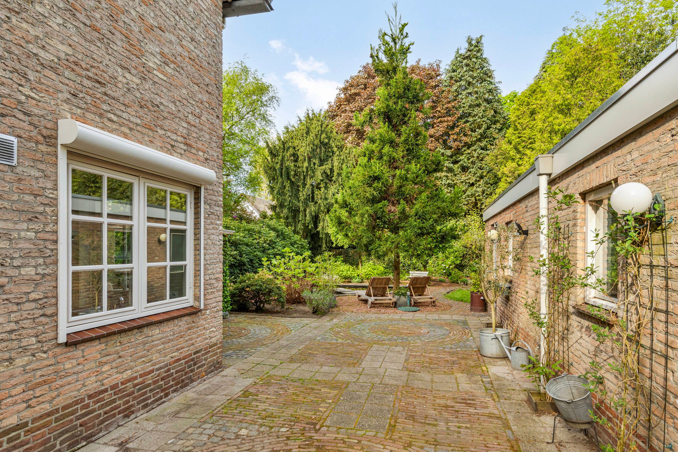 Foto 36 van Meyerijplein 1