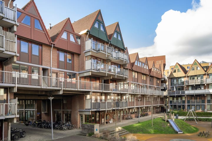 Photo 4 of Stroveer 89