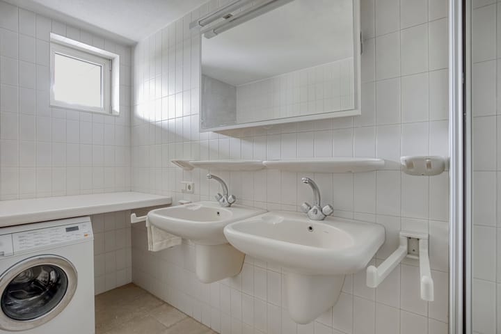 Photo 37 of Etstoel 23