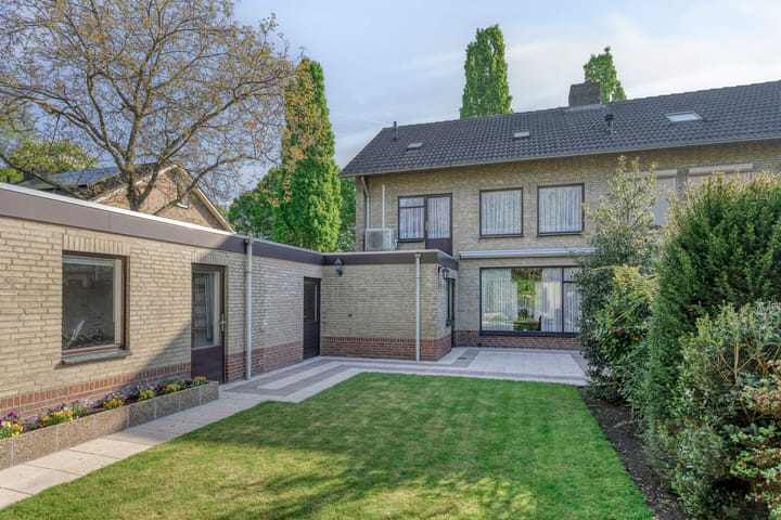 Foto 23 van Crocuslaan 2-A