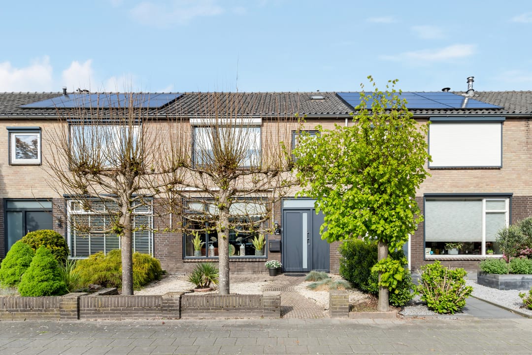 Foto 1 van Esdoornlaan 6