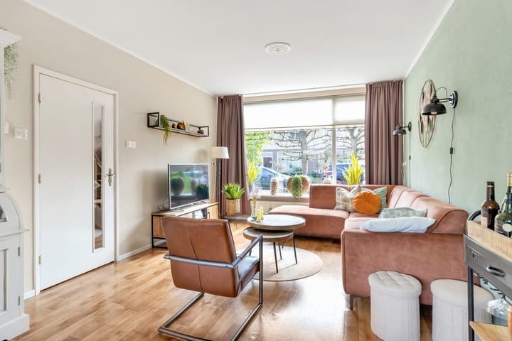 Foto 3 van Esdoornlaan 6