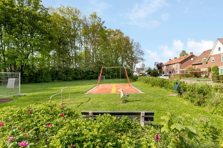 Foto 31 van Esdoornlaan 6