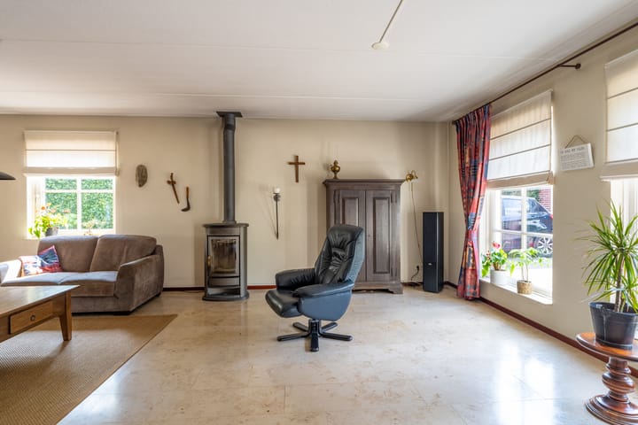 Foto 28 van Veldstraat 8