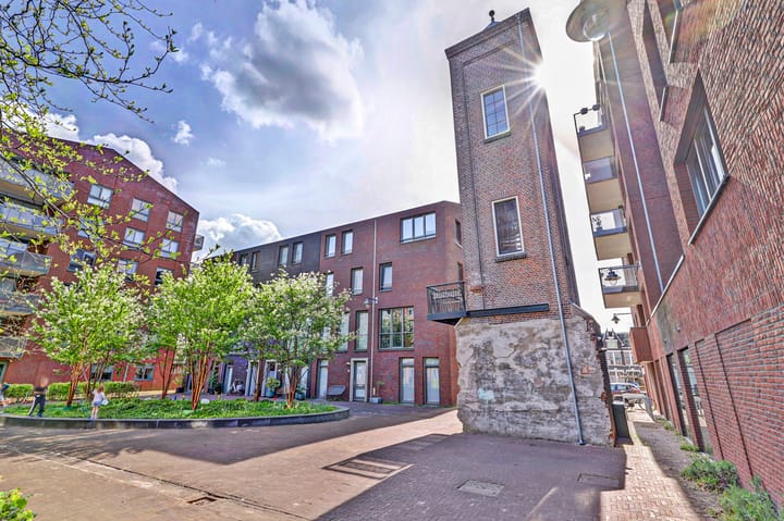 Photo 1 of Plazuidplein 1