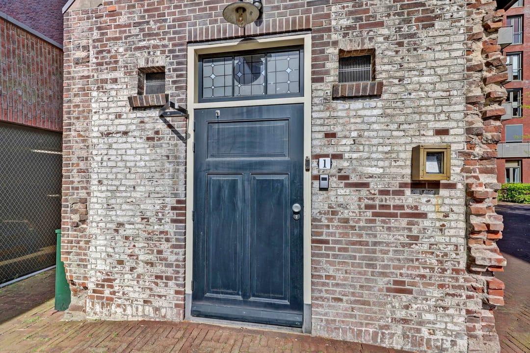 Foto 2 van Plazuidplein 1