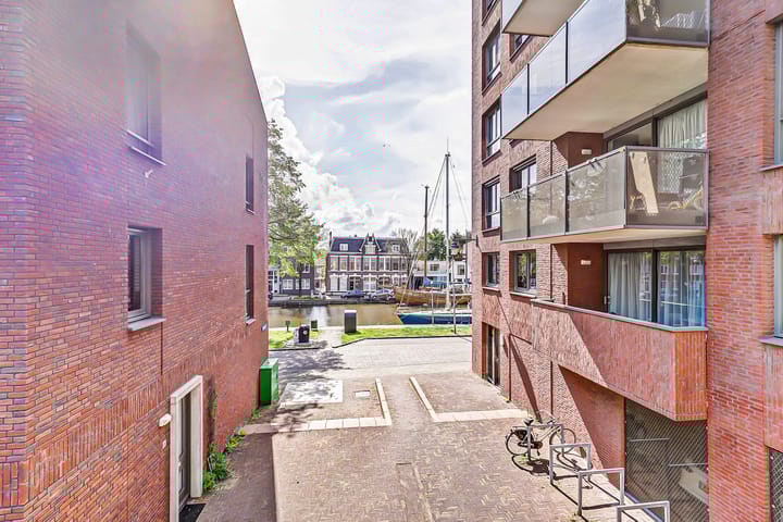 Photo 24 of Plazuidplein 1