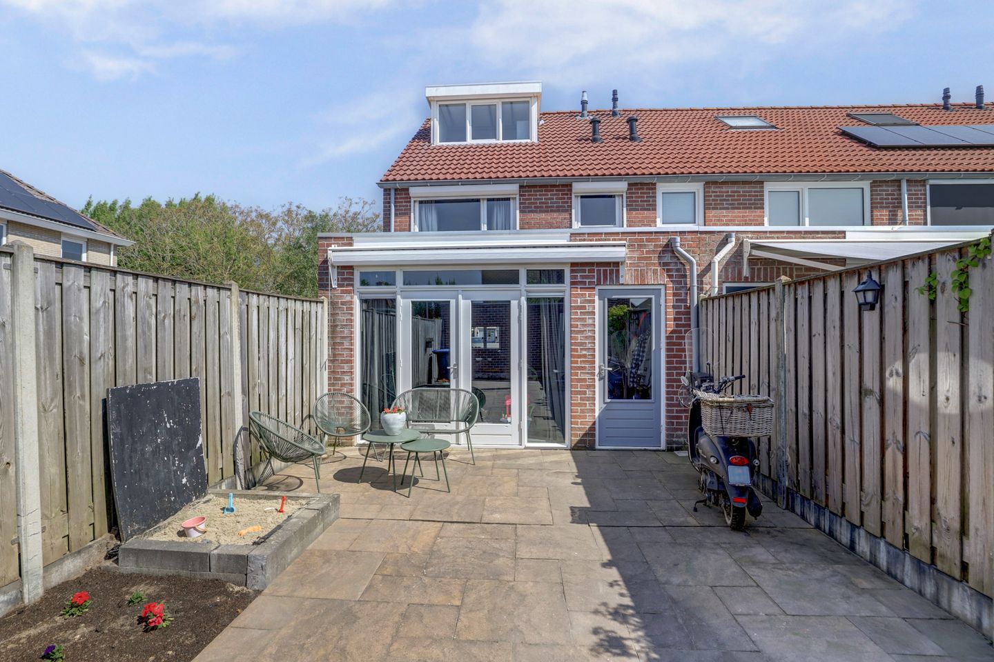 Photo 4 of Indira Gandhilaan 38