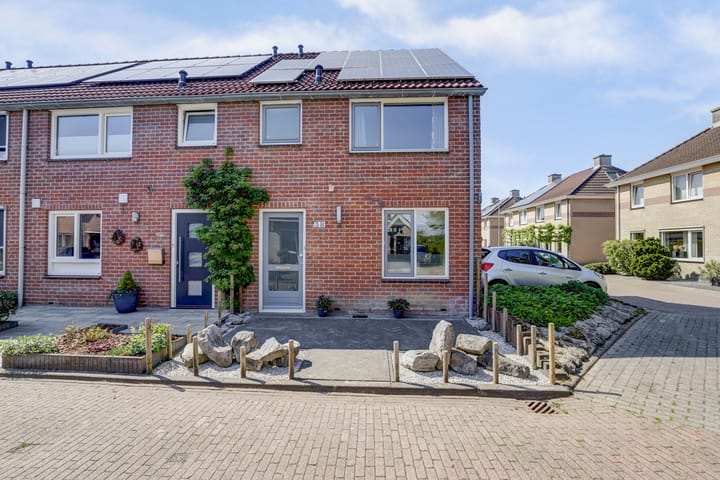 Foto 15 van Indira Gandhilaan 38