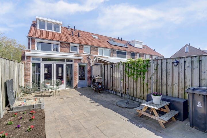 Foto 28 van Indira Gandhilaan 38