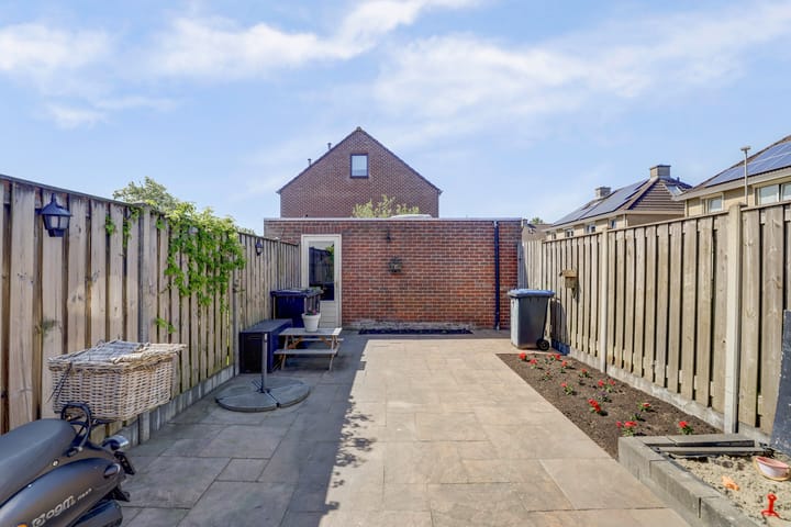 Foto 29 van Indira Gandhilaan 38