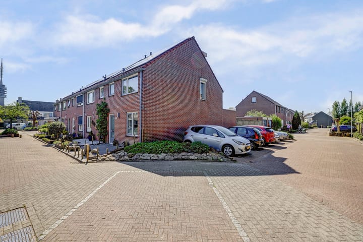 Foto 32 van Indira Gandhilaan 38