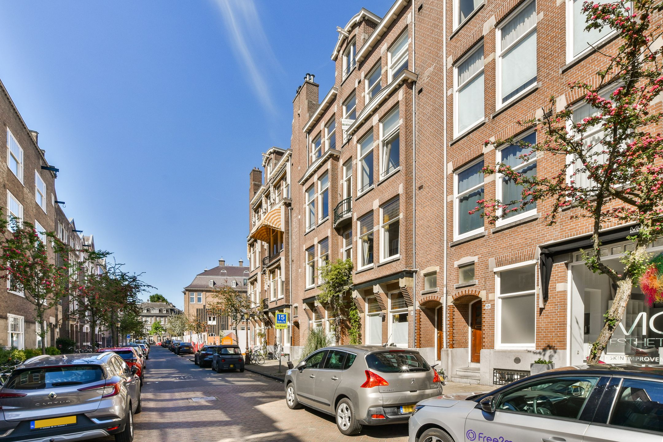 Photo 3 of Pieter de Hoochstraat 67-D