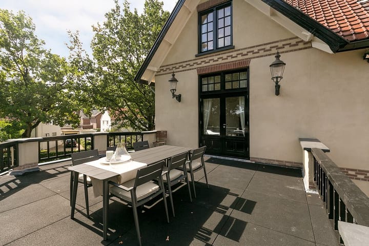 Photo 35 of Generaal Van Heutszlaan 34