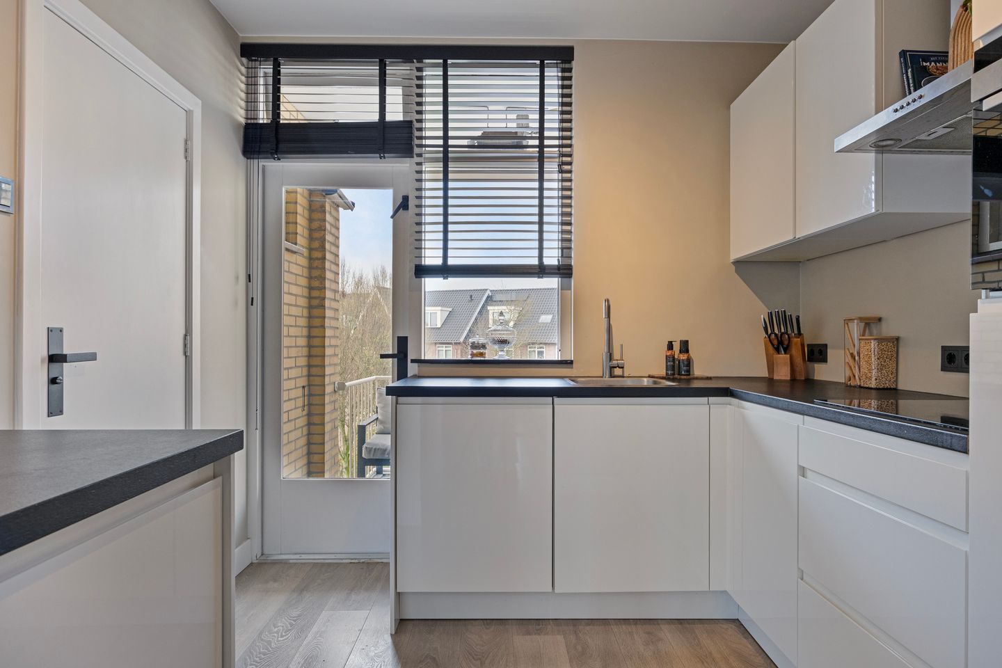 Foto 20 van Frederik van Eedenplein 7