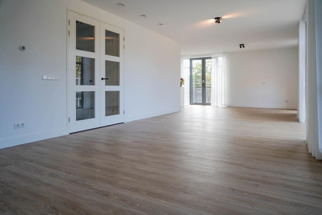 Foto 12 van Bronovolaan 1-A1