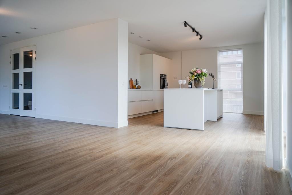 Foto 15 van Bronovolaan 1-A1