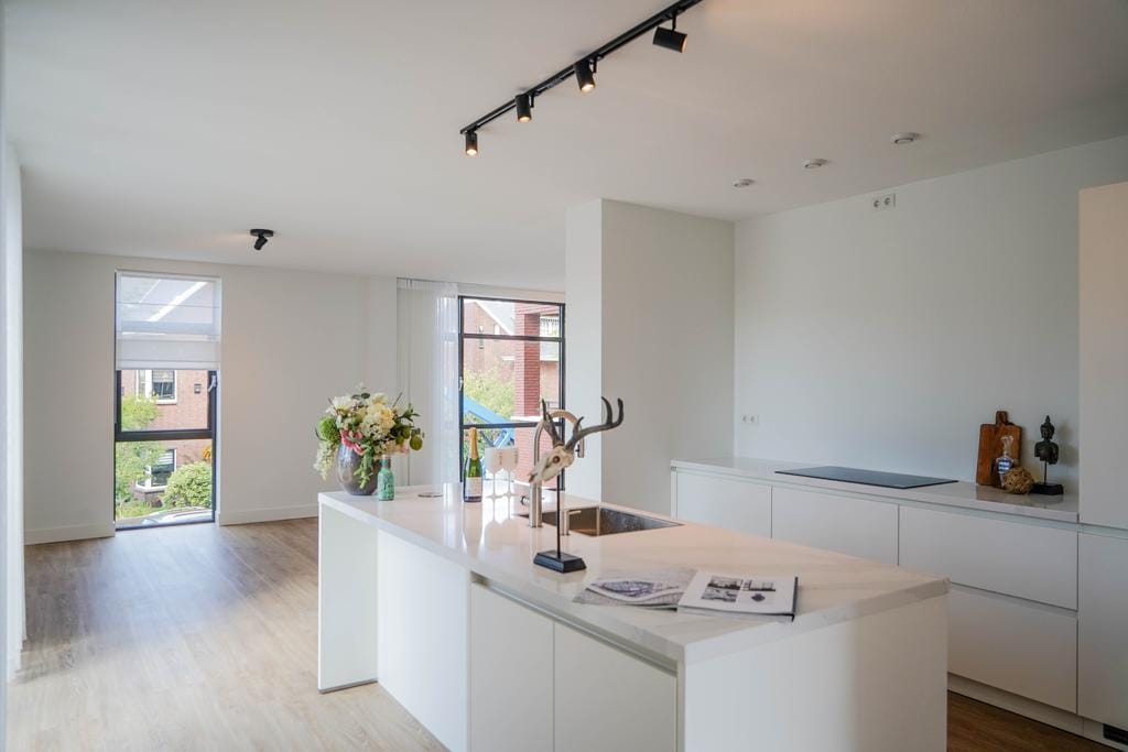 Foto 19 van Bronovolaan 1-A1